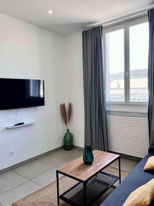 Le Pressense 2 Apartment Venissieux Exterior photo