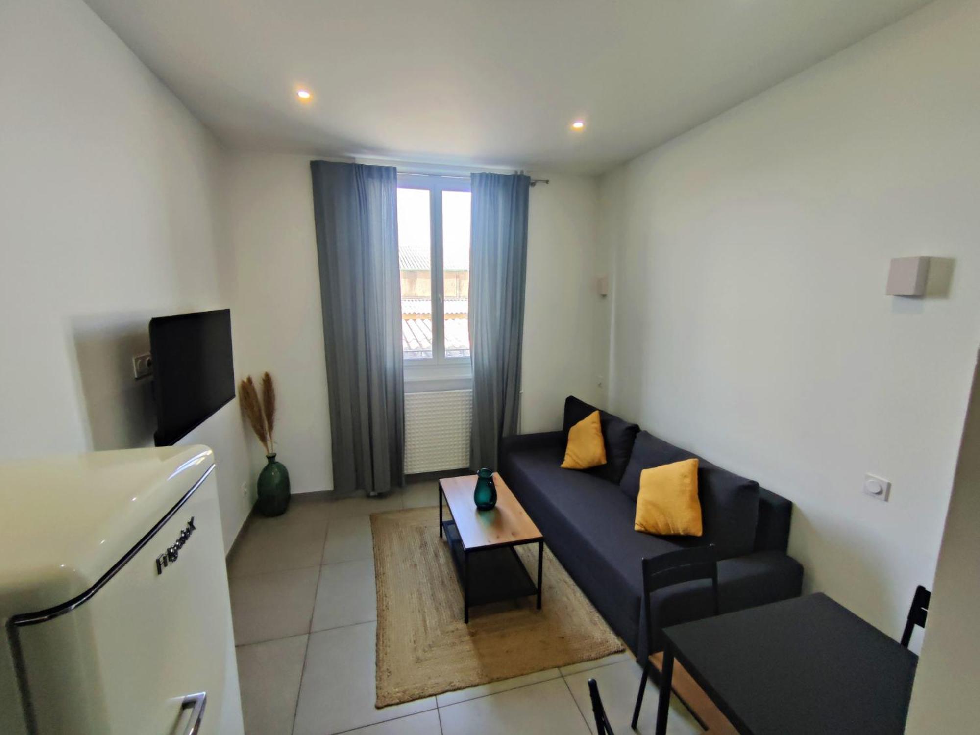 Le Pressense 2 Apartment Venissieux Exterior photo