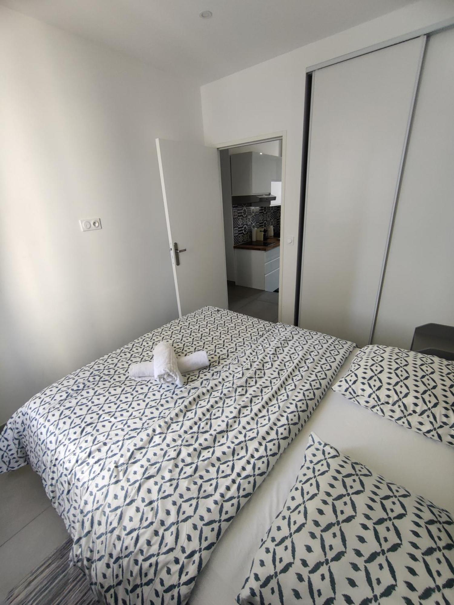 Le Pressense 2 Apartment Venissieux Exterior photo